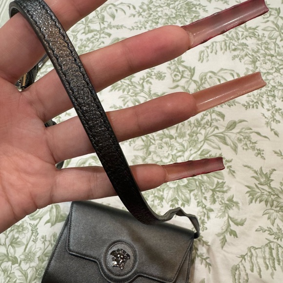 Versace bag - Picture 2 of 7